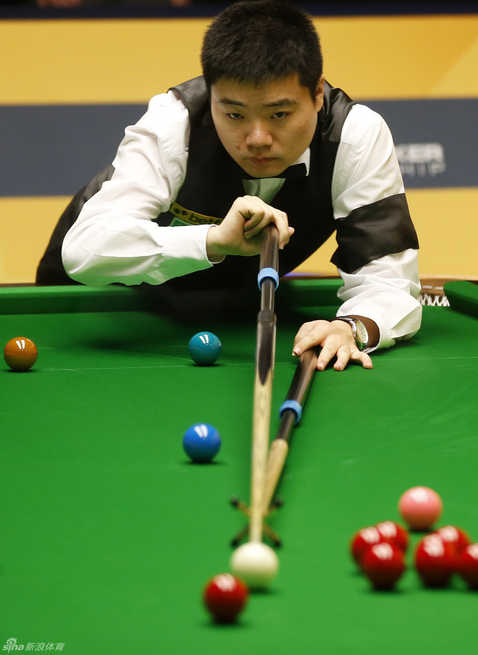 期待他能与 期待他能与